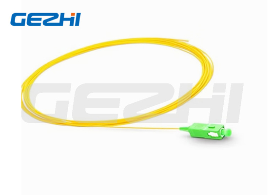 Tipo di connettore ST Cavo ottico Simplex Pigtail con colore della giacca del cromatogramma